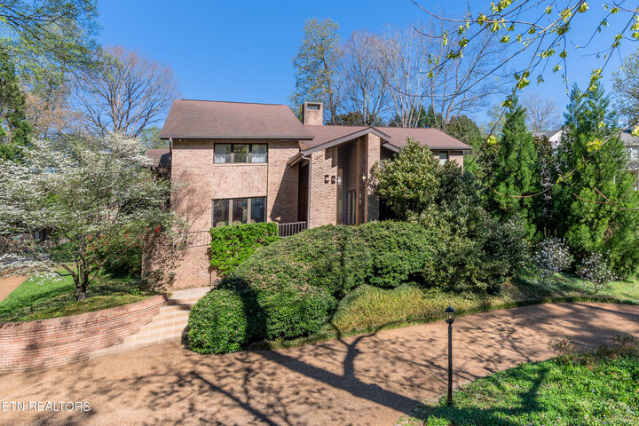 Property Photo: 667 Kenesaw Ave TN 37919