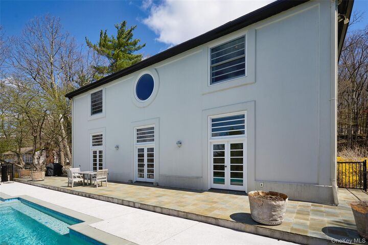 Property Photo:  94 Cliff Road  NY 10987 