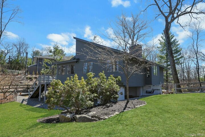 Property Photo:  27 Deer Path Road  NY 10987 