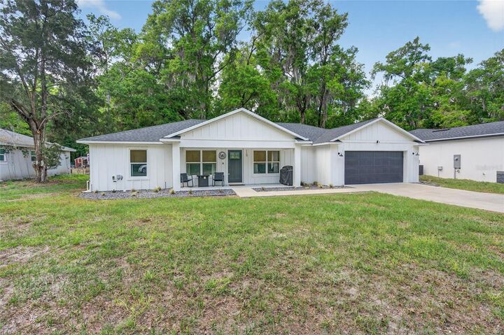 Property Photo:  115 N Saint Clair Street  FL 34785 