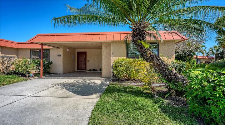 Property Photo:  9538 Azure Cove  FL 34210 