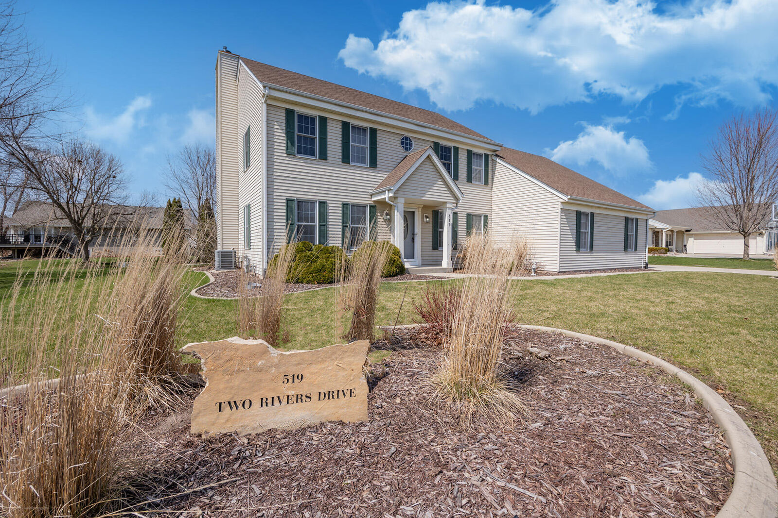 Property Photo:  519 Two Rivers Dr  WI 53149 