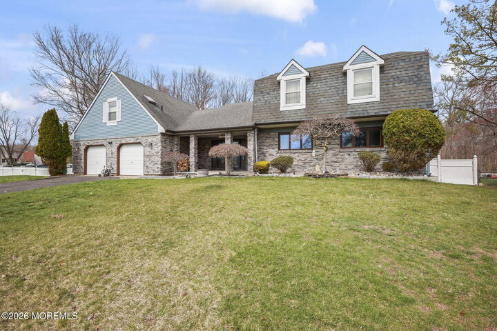 Property Photo:  3 Fairfield Court  NJ 07726 