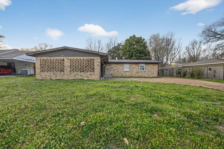 Property Photo:  4859 Ortie Dr  TN 38109 