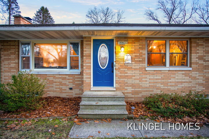 Property Photo:  15516 Pruin Street  MI 49456 