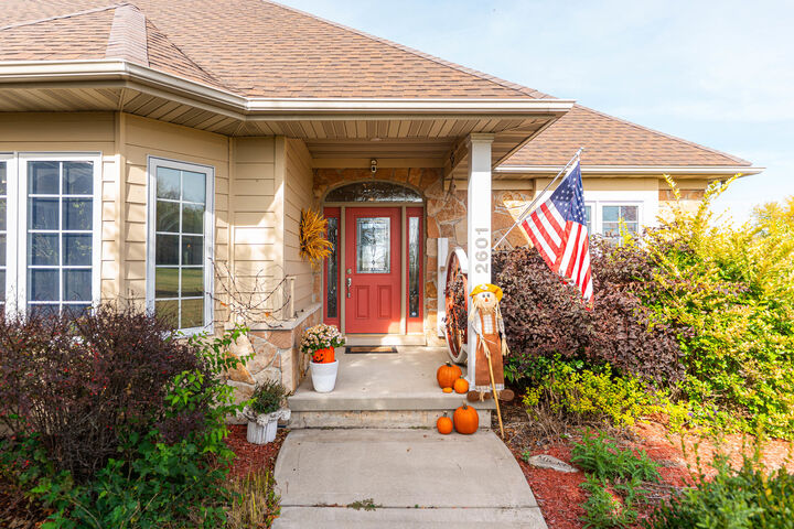 Property Photo:  2601 N 3653rd Road  IL 60551 