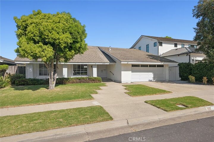 Property Photo:  2030 Port Weybridge  CA 92660 