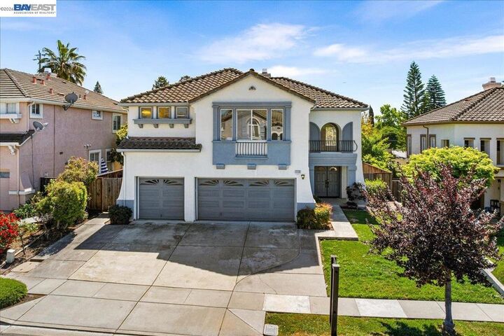 Property Photo:  368 Riesling Ct  CA 94539 