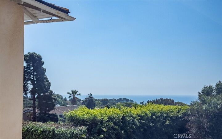 Property Photo:  2337 Palos Verdes W 2  CA 90274 
