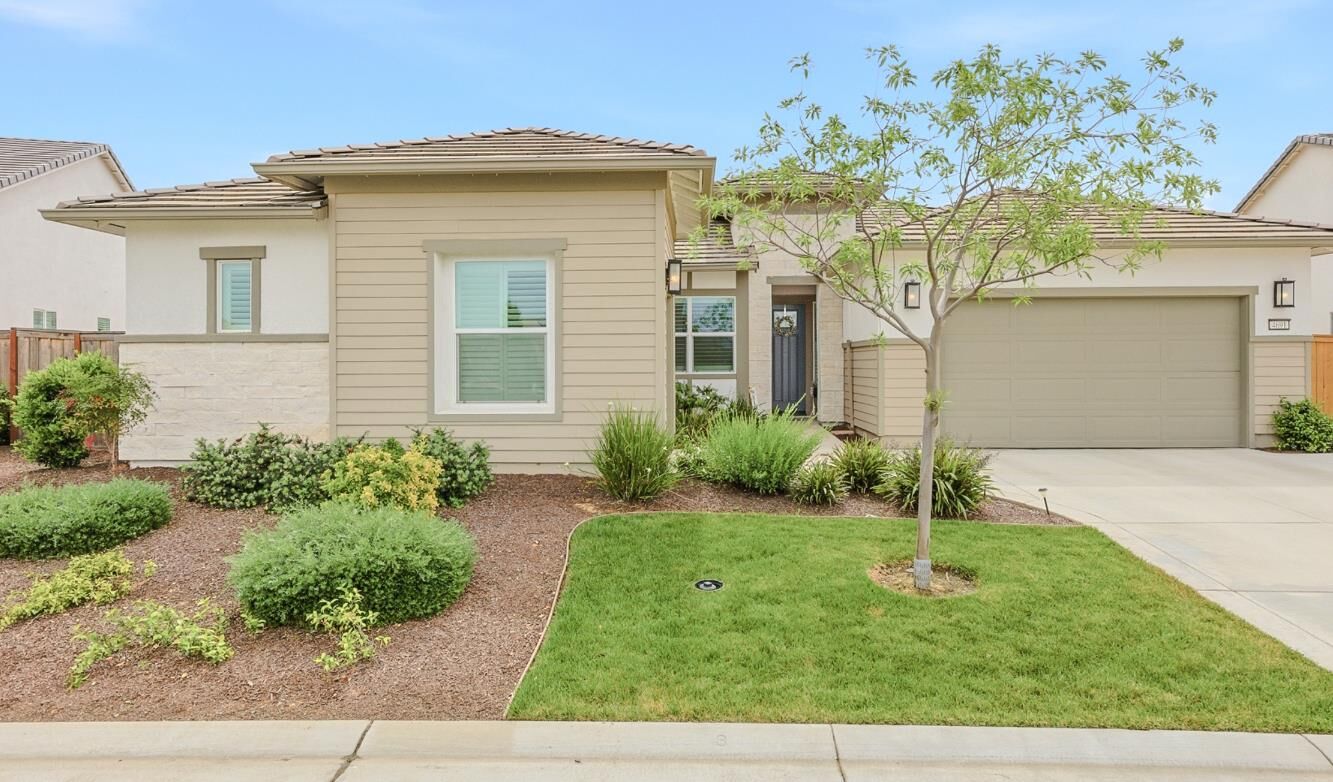 Property Photo:  4691 Freesia Circle  CA 95747 