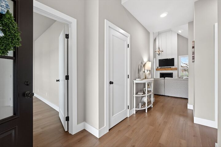 Property Photo:  203 Beckam Way  TN 37166 