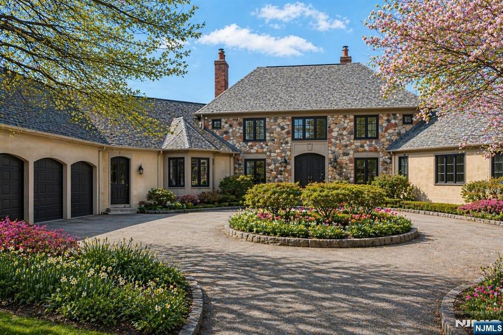 Property Photo:  29 Hilltop Road  NJ 07405 