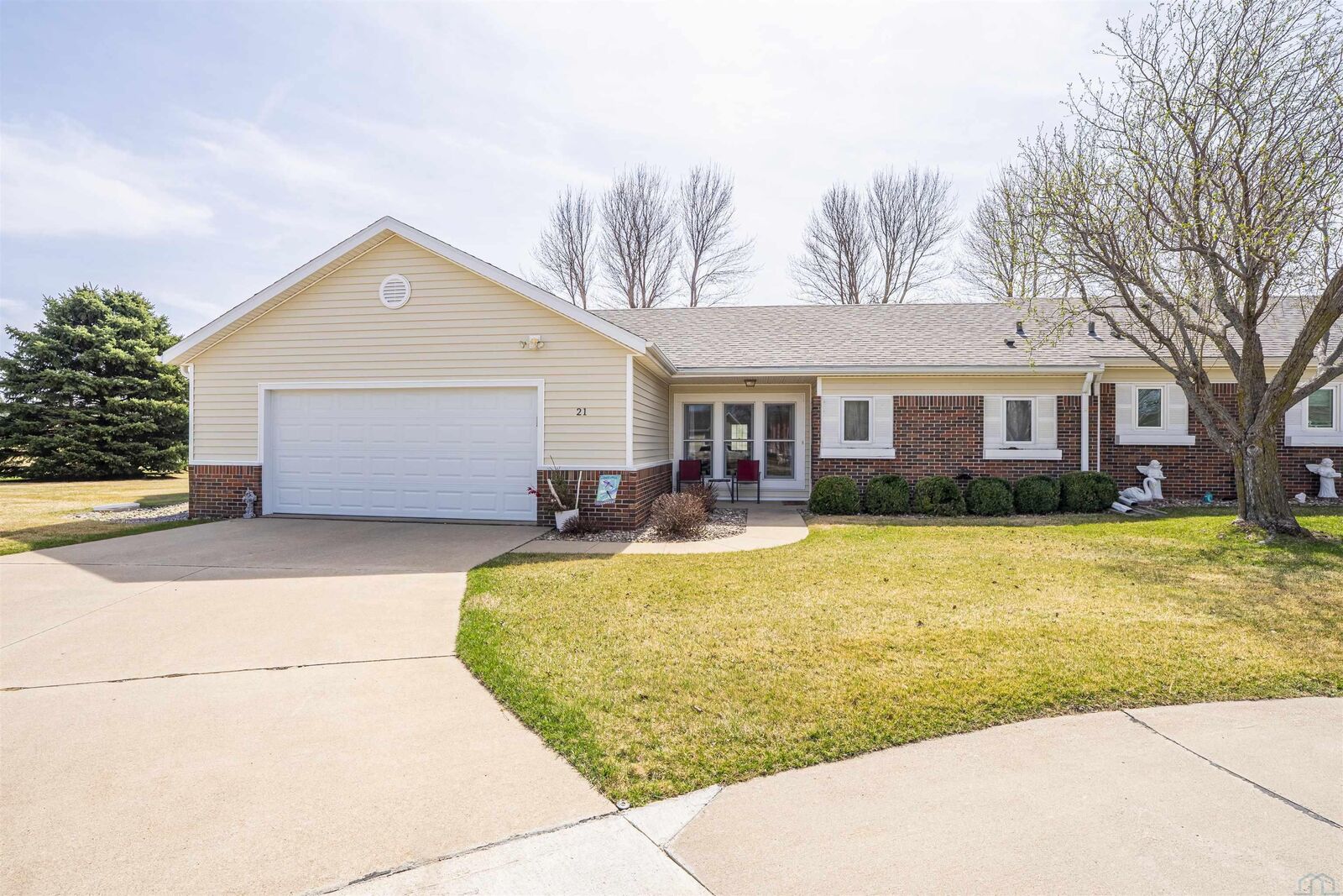 Property Photo:  21 Park Village  IA 51031 
