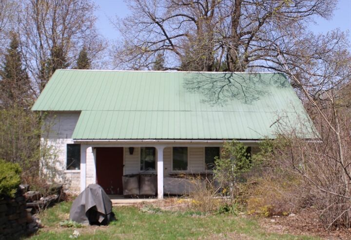 Property Photo:  727 Brattleboro Rd  MA 01337 