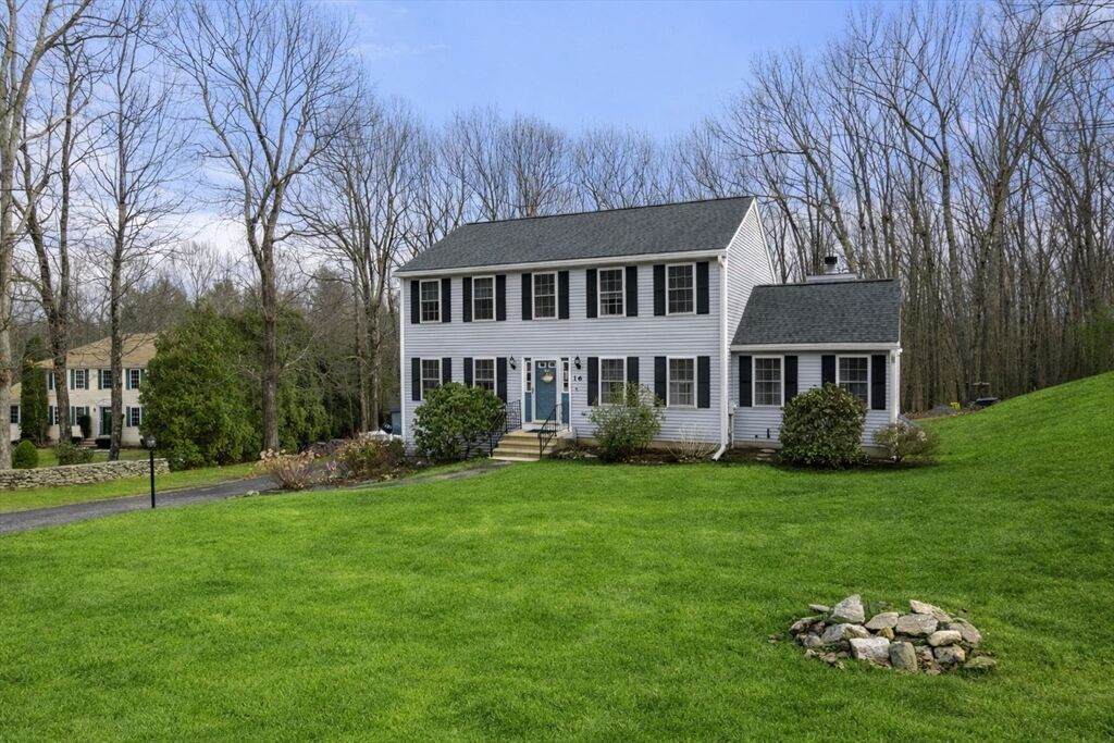 Property Photo:  16 Brooke Haven Drive  MA 01543 