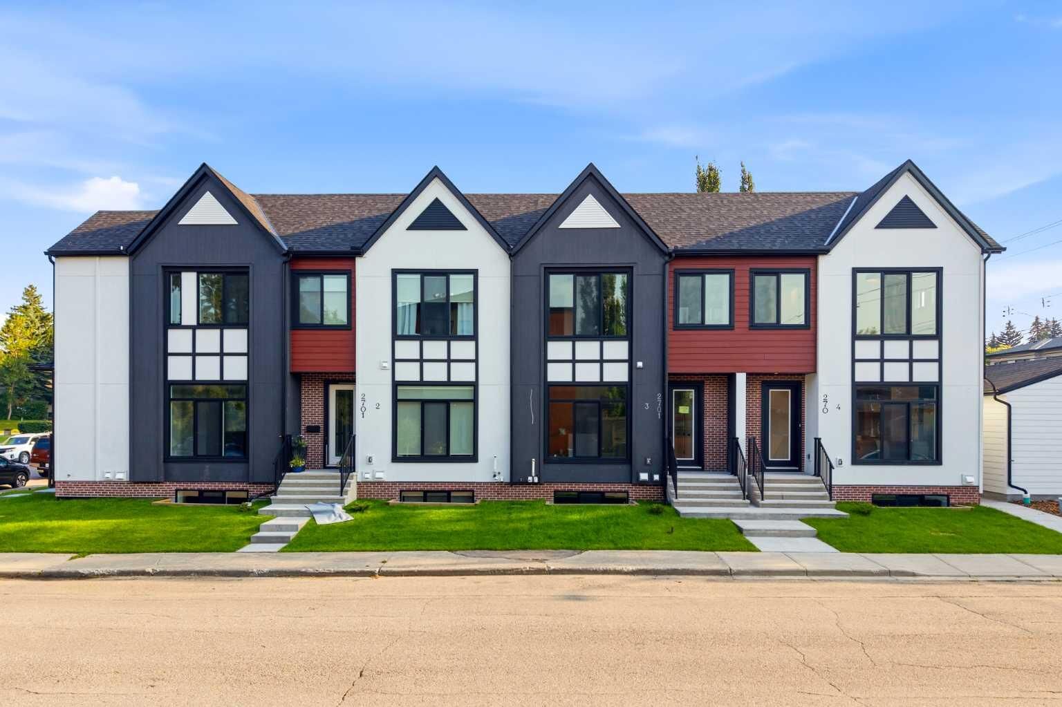 Property Photo: 2701 28 Avenue SW 3 AB T3E 5M4