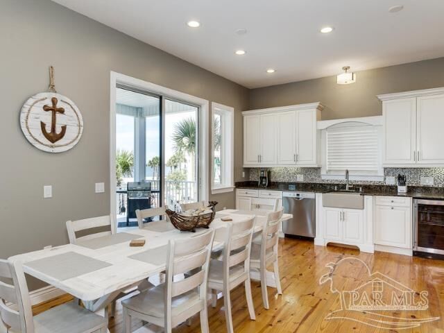 Property Photo:  7652 Key West Dr  FL 32566 