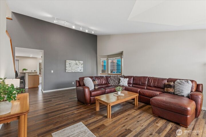 Property Photo:  31913  115th Avenue SE  WA 98092 