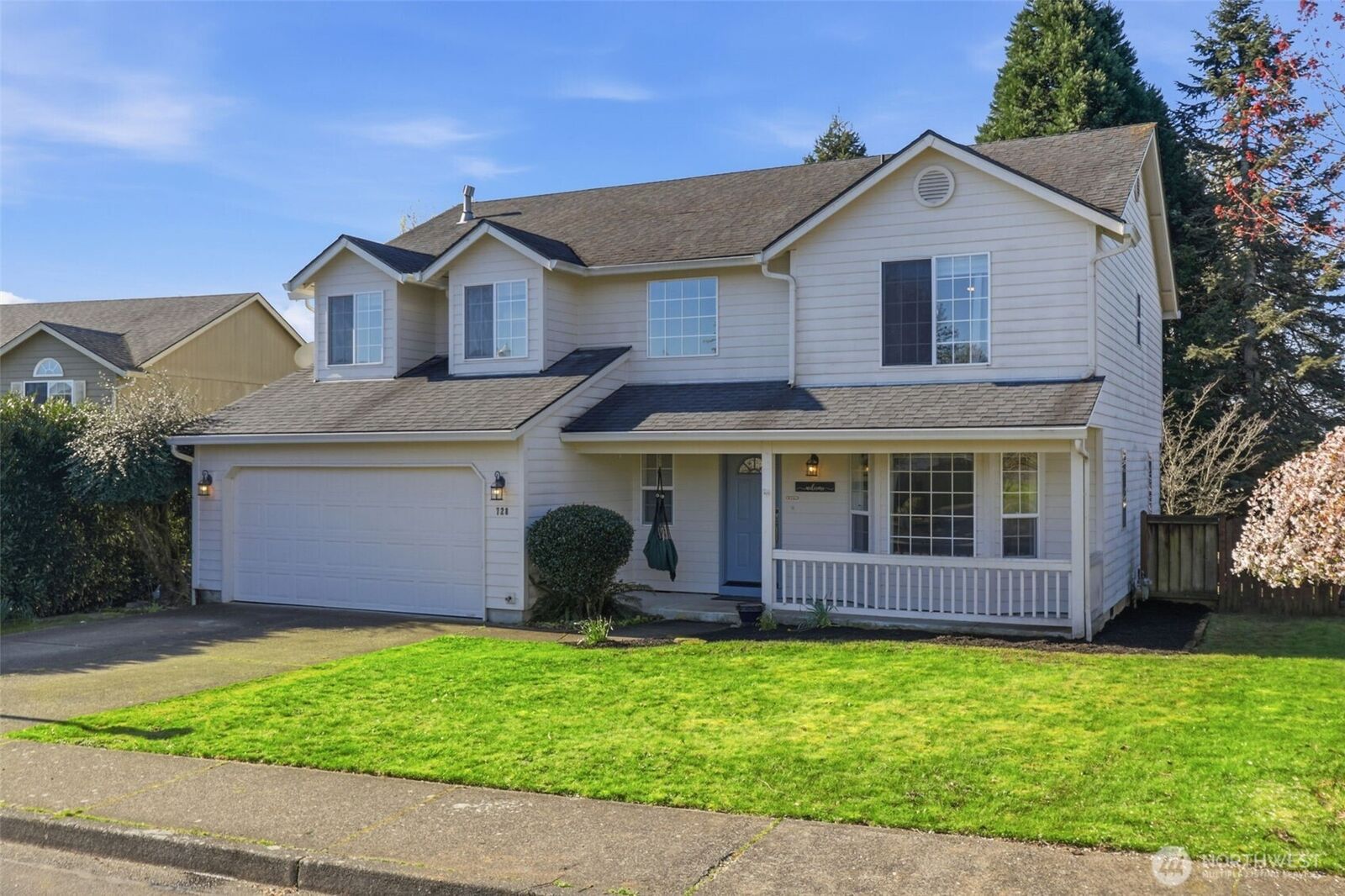 Property Photo:  728 E Heritage Loop  WA 98629 