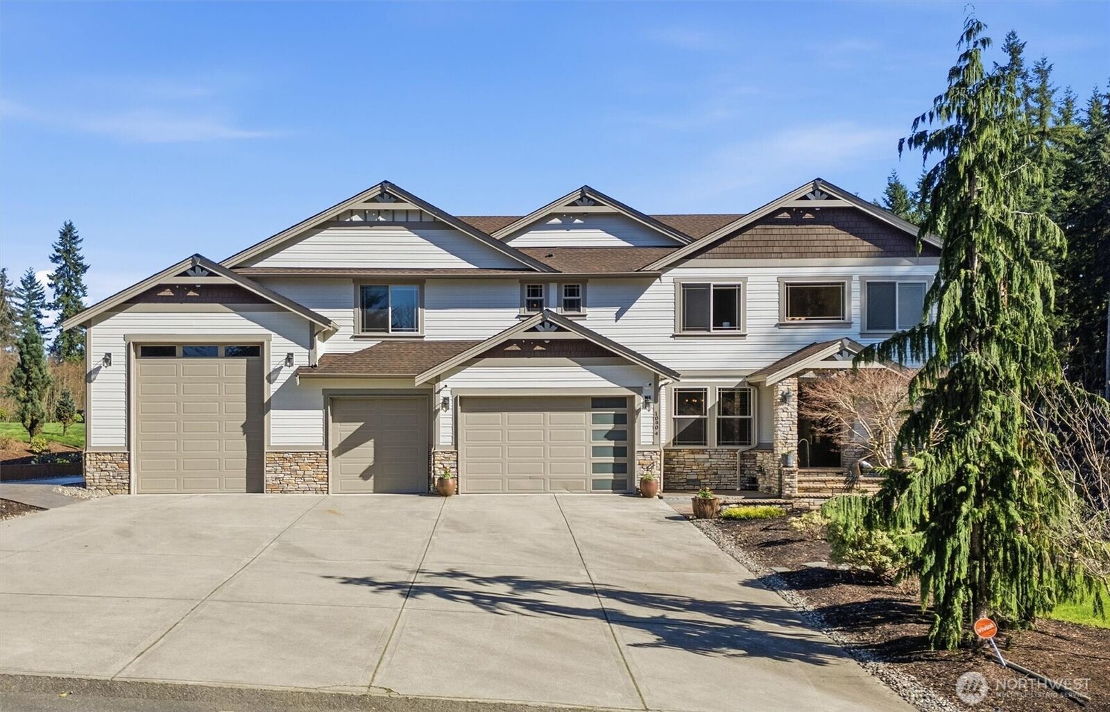 Property Photo:  10904  137th Avenue NE  WA 98258 