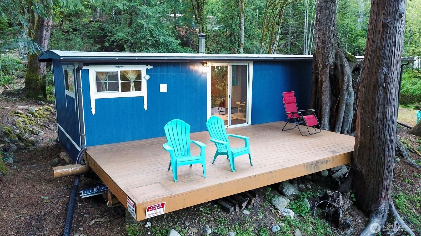 Property Photo:  171 N  Sylvester Lane  WA 98555 