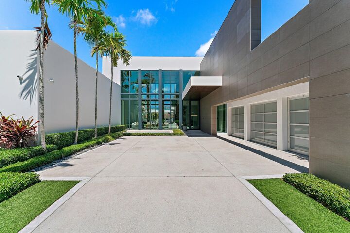 Property Photo:  160 Spyglass Lane  FL 33477 