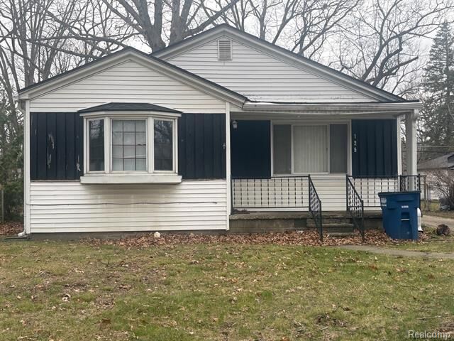 Property Photo:  125 N Parent Street  MI 48185 