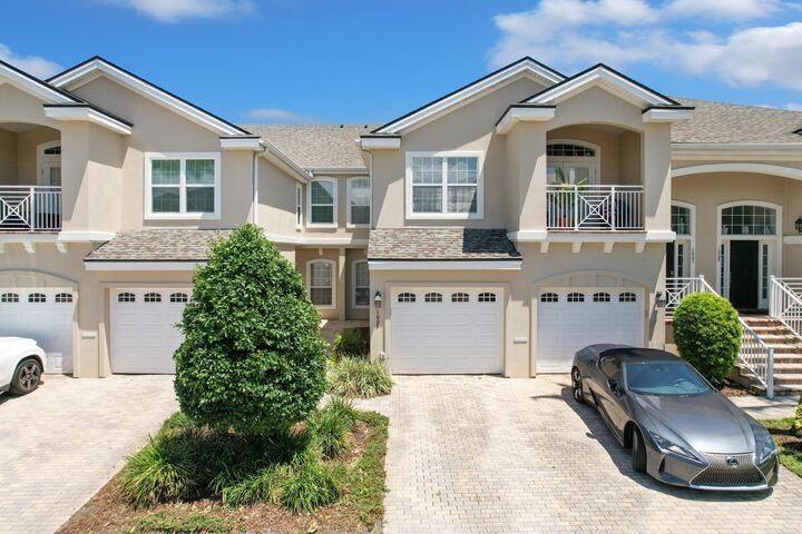 Property Photo: 1003 Makarios Dr FL 32080