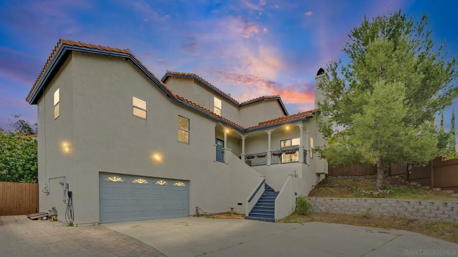 Property Photo:  2042 Cherokee Lane  CA 92026 