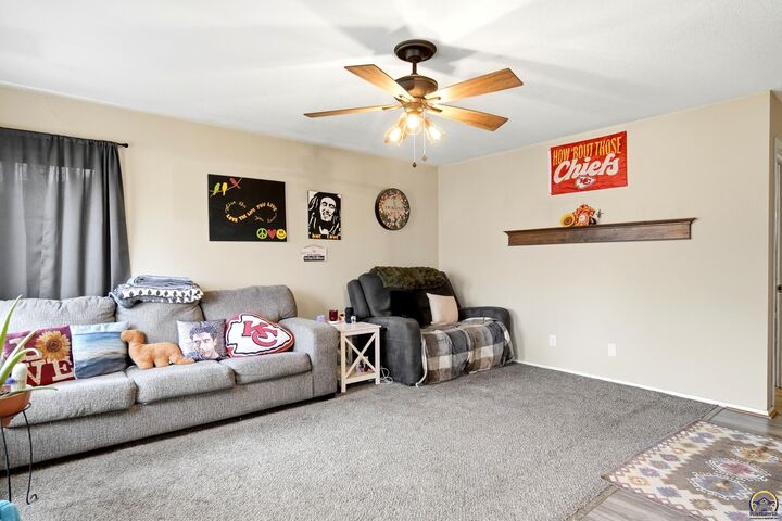 Property Photo:  1533 SW 23rd Pk  KS 66611 