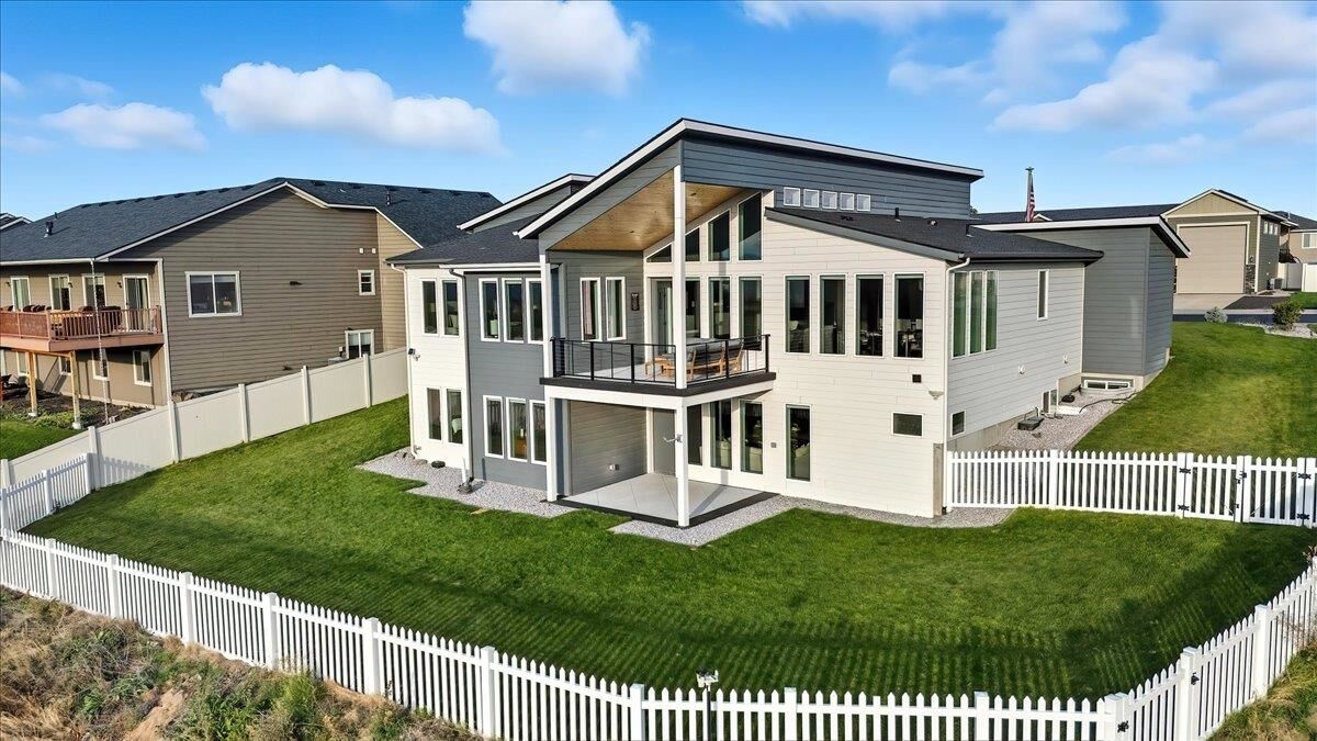 Property Photo:  8603 N Upper Mayes Ln  WA 99208 