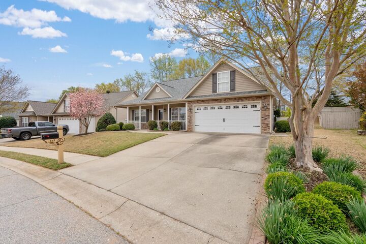 Property Photo:  863 Vandenburg Drive  SC 29316 