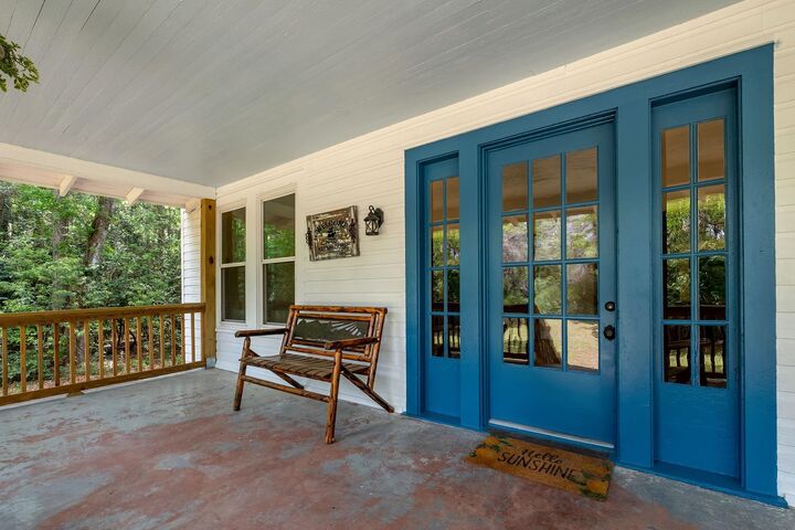 Property Photo:  3072 Shady Rest Road  FL 32333 