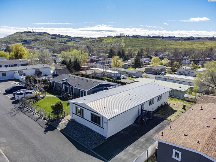 Property Photo:  6509 James St 643  WA 99353 
