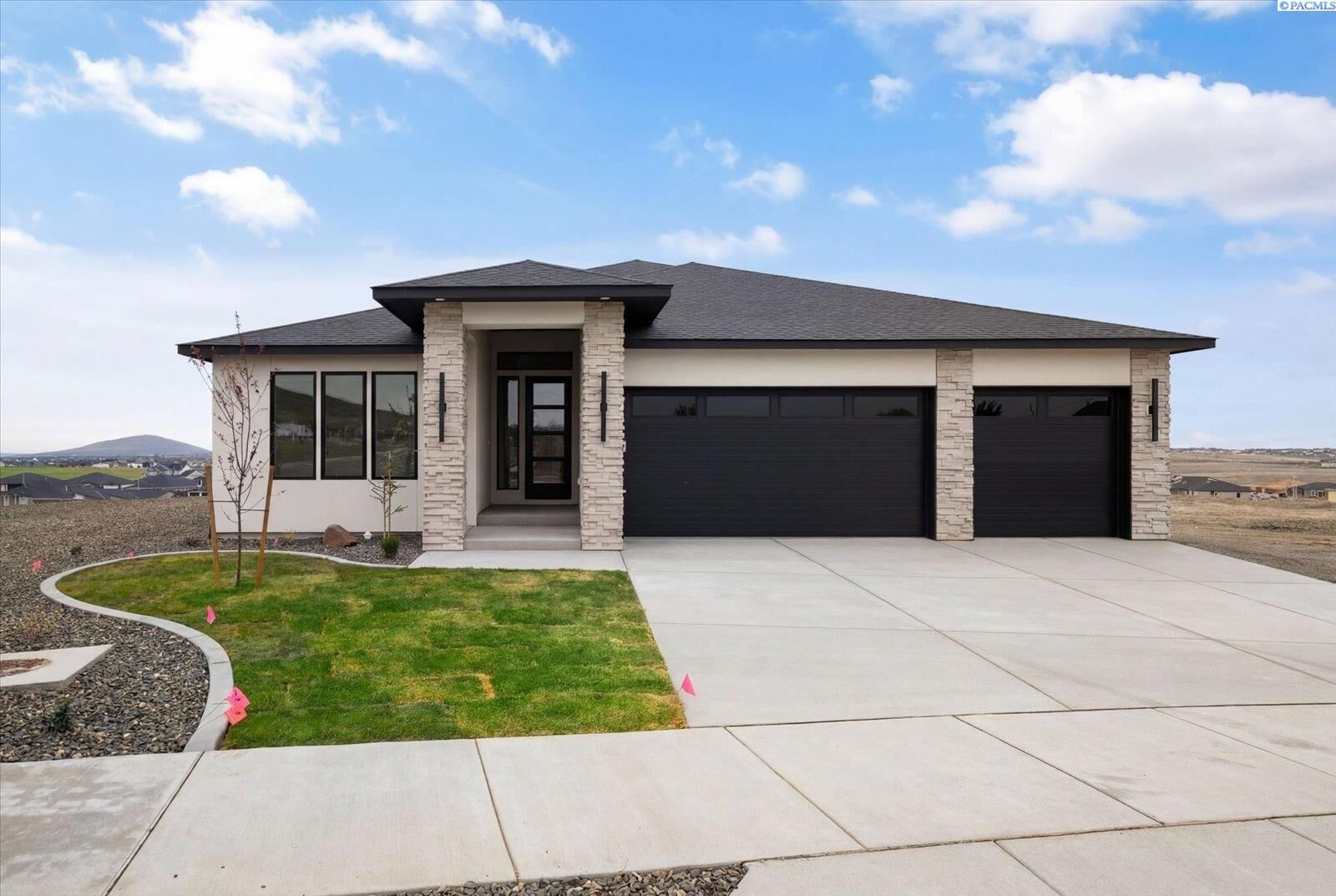 Property Photo:  3702 Allison Way 197  WA 99352 