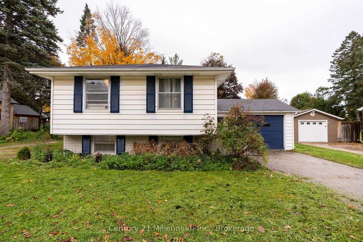 Property Photo: 698 Gustavus Street ON N0H 2C0