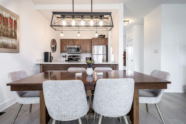 Property Photo: 125 Fairway Court 124 ON L9Y 0P8