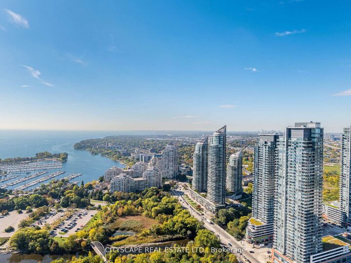 20 Shore Breeze Drive 4410 — photo 1
