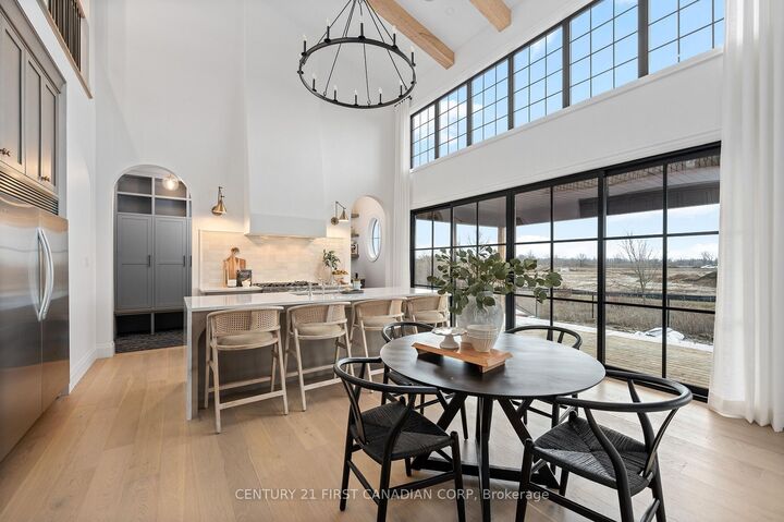 Photo de la propriété: 204 Foxborough Place ON N0M 2P0