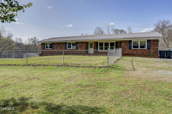 Property Photo:  2686 Siam Road  TN 37643 