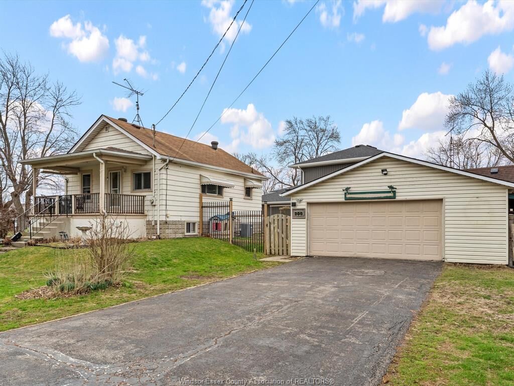 Property Photo:  290 Sacred Heart Drive  ON N9J 1S9 