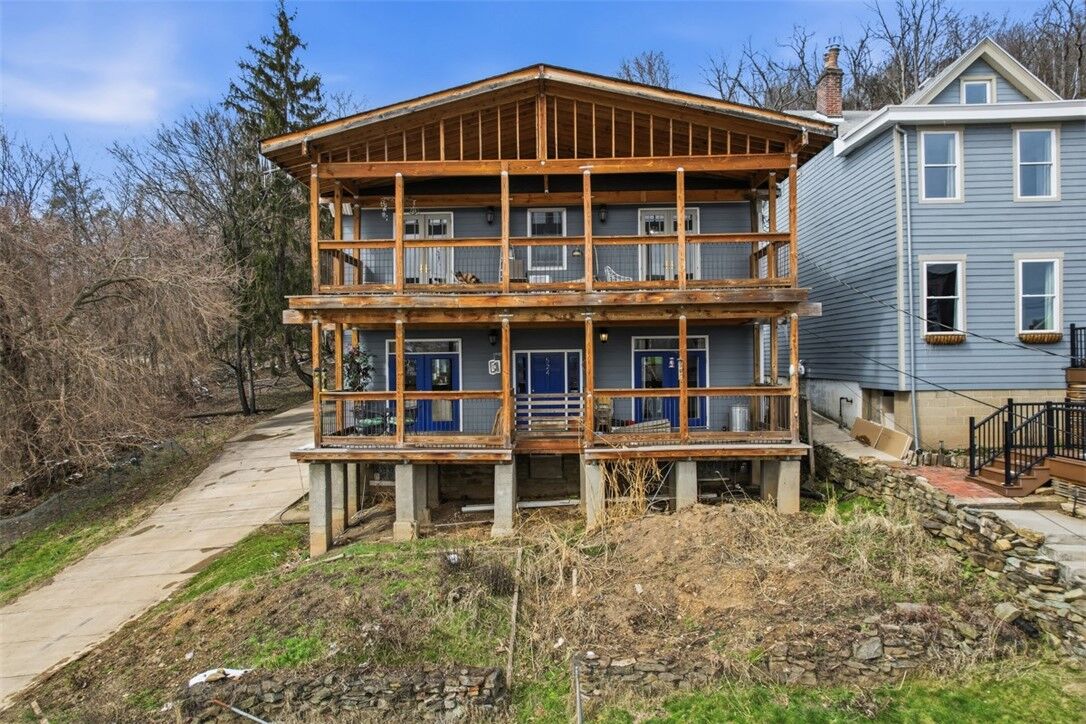 Property Photo:  524 W Jefferson St  PA 15212 