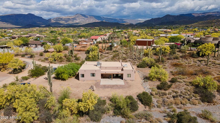 Property Photo: 39955 N Echo Canyon Drive AZ 85331