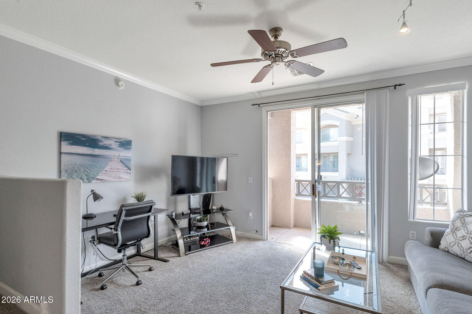 Property Photo: 4455 E Paradise Village Parkway S 1052 AZ 85032