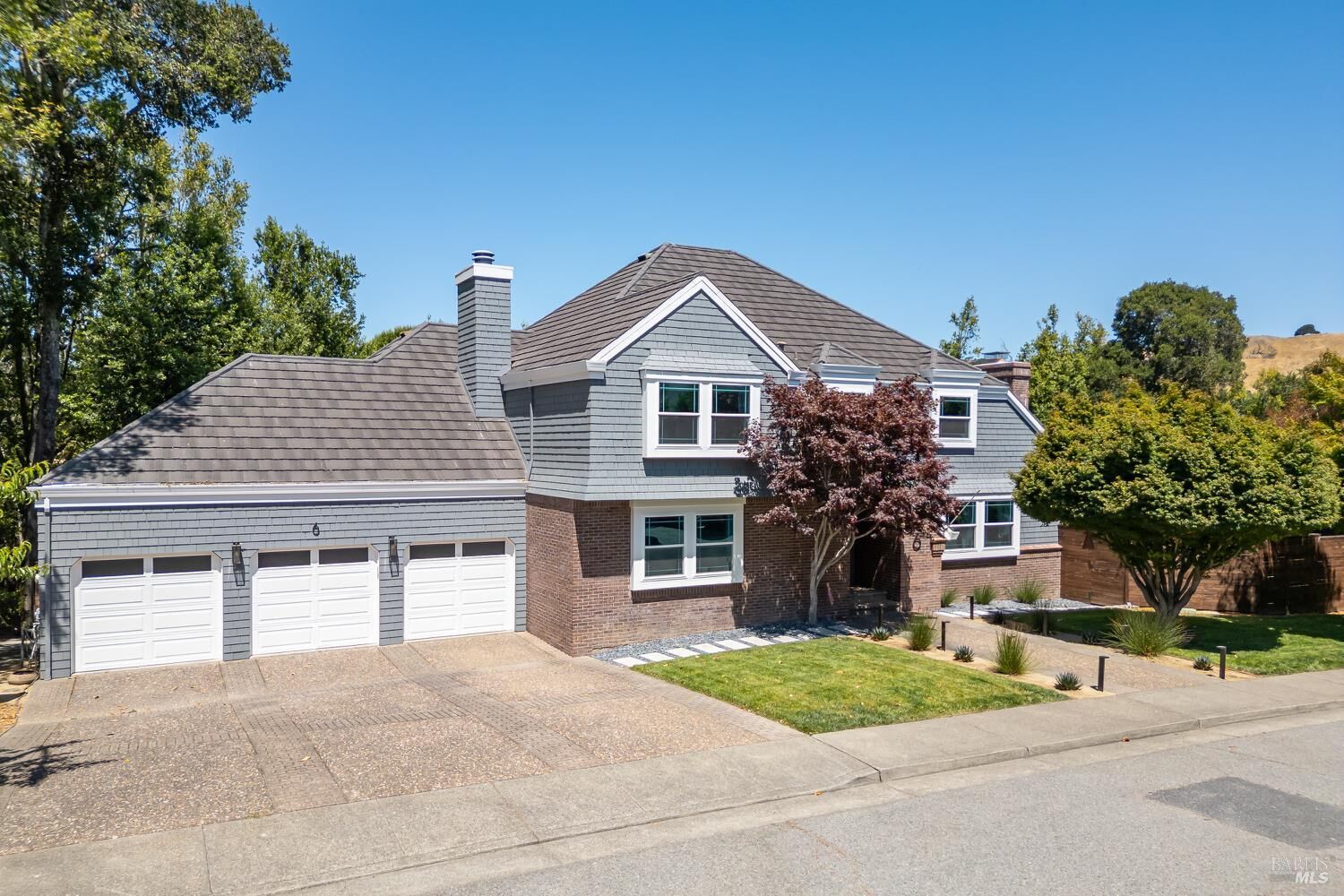 Property Photo:  6 W Brooke Drive  CA 94947 