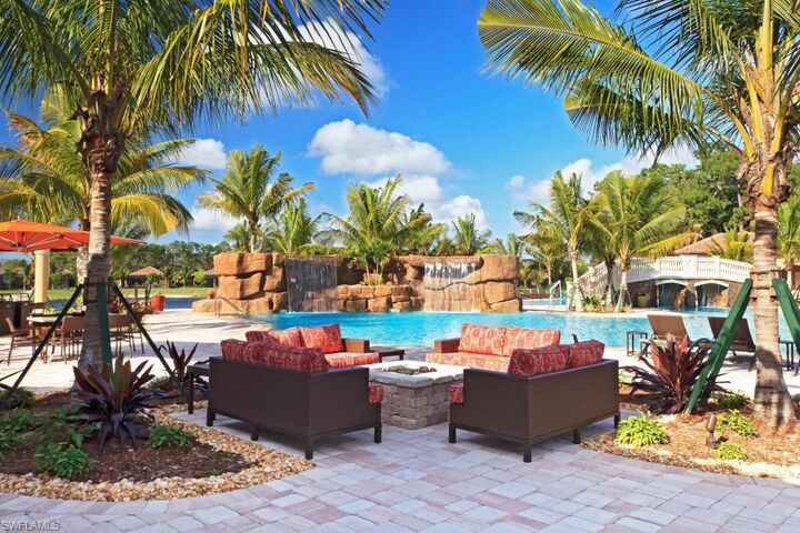 Property Photo:  9560 Trevi Ct 4812  FL 34113 