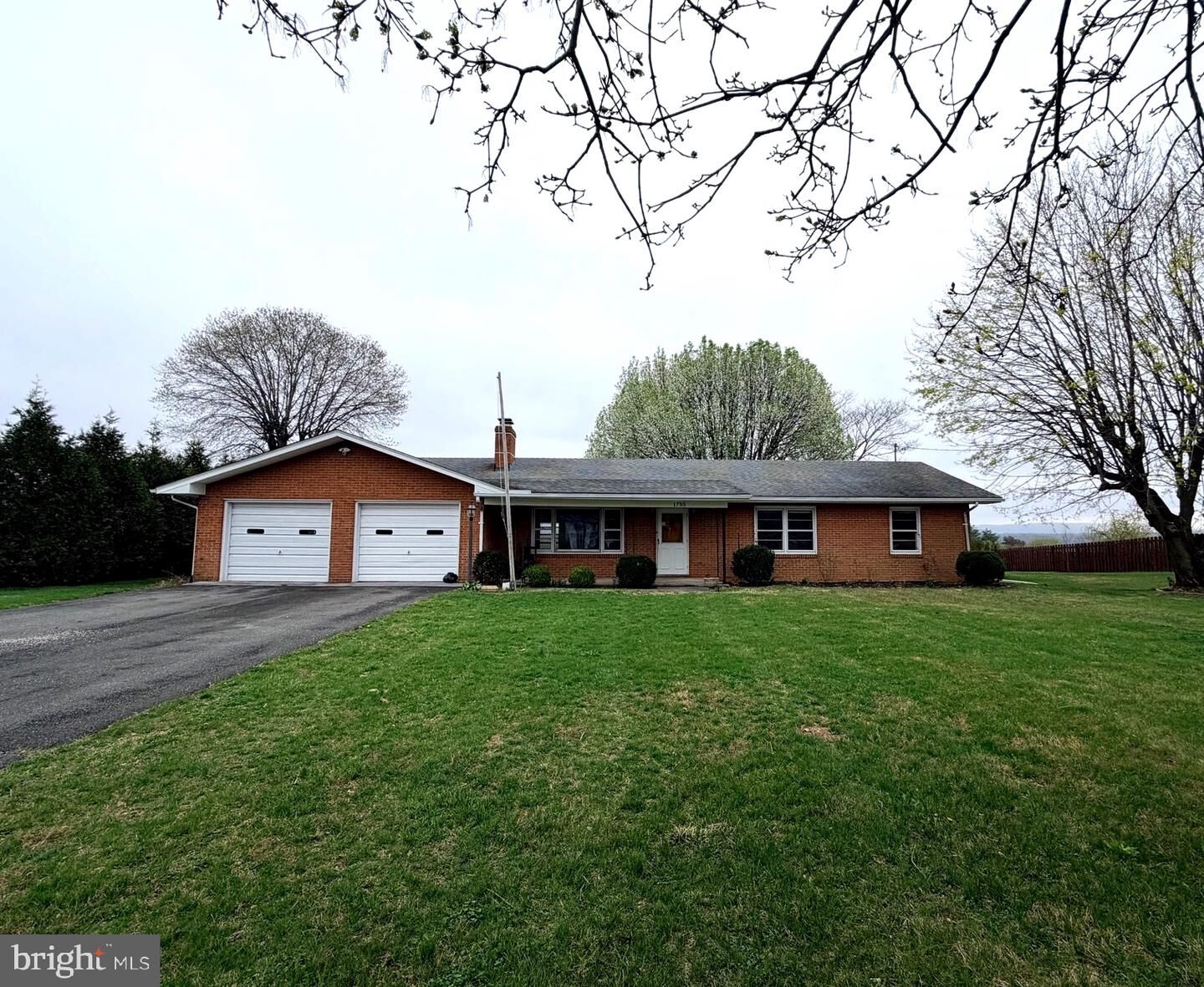 Property Photo:  1755 N Hayfield Road  VA 22603 