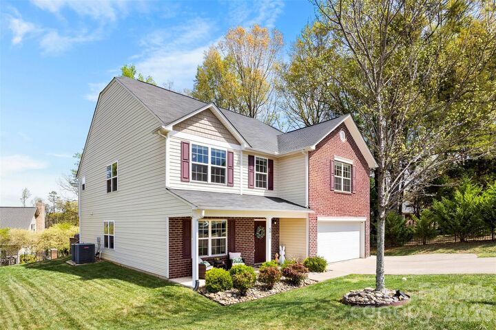 Property Photo:  5045 Ashley Place Drive  NC 28016 