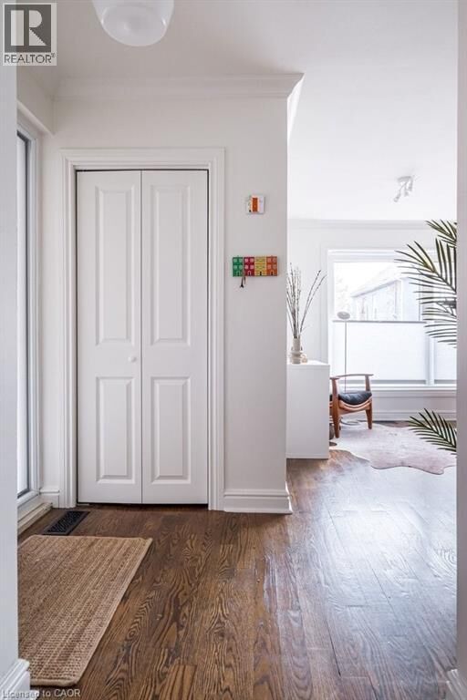 Photo de la propriété:  14 Reginald Street  ON L8P 3X9 