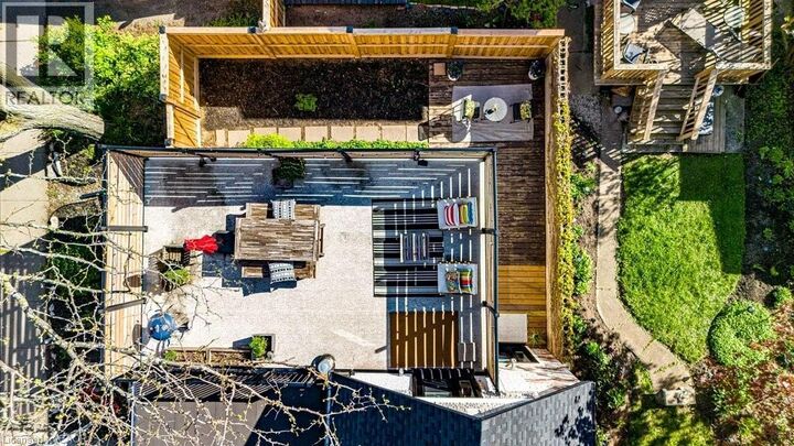 Property Photo:  14 Reginald Street  ON L8P 3X9 
